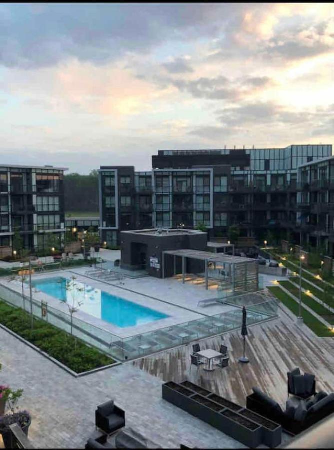 Aquarius 2 Bedroom Condo Friday Harbour Innisfil Exterior photo